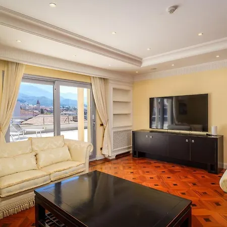 - Exklusiv Apartment Makarska