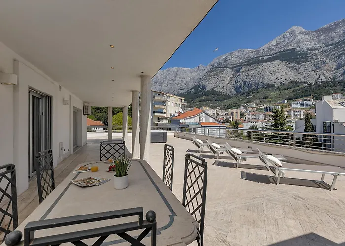 - First Row Sea - Exklusiv * Makarska